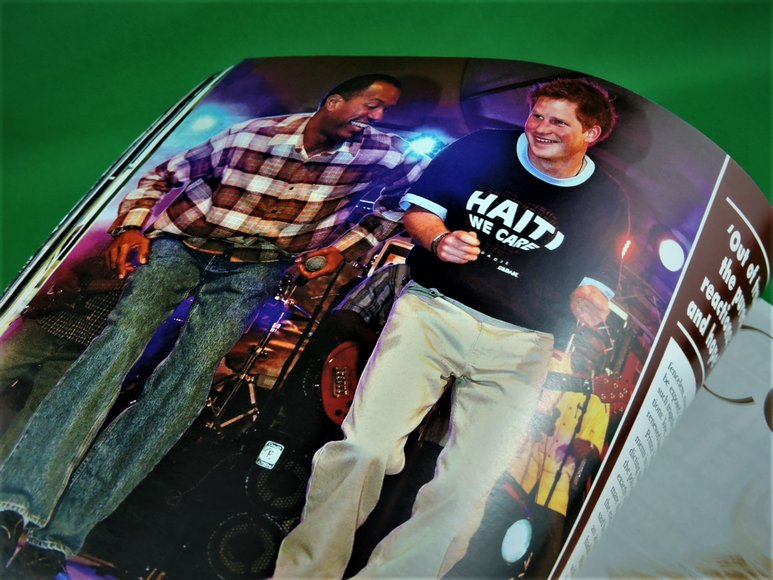 Image for HELLO CANADA WEEKLY - THE QUEEN CELEBRATES HER DECADES ON THE THRONE