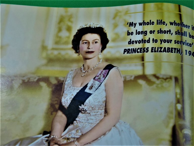 Image for HELLO CANADA WEEKLY - THE QUEEN CELEBRATES HER DECADES ON THE THRONE