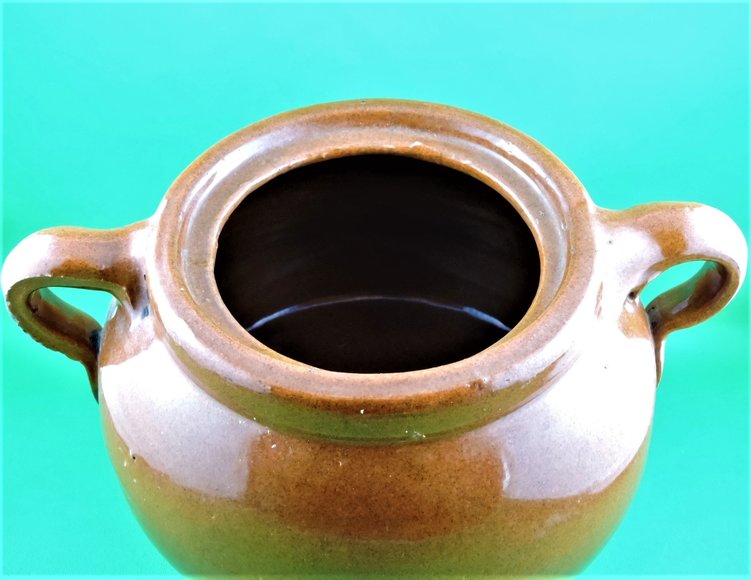 Image for VINTAGE BROWN STONEWARE BEAN POT