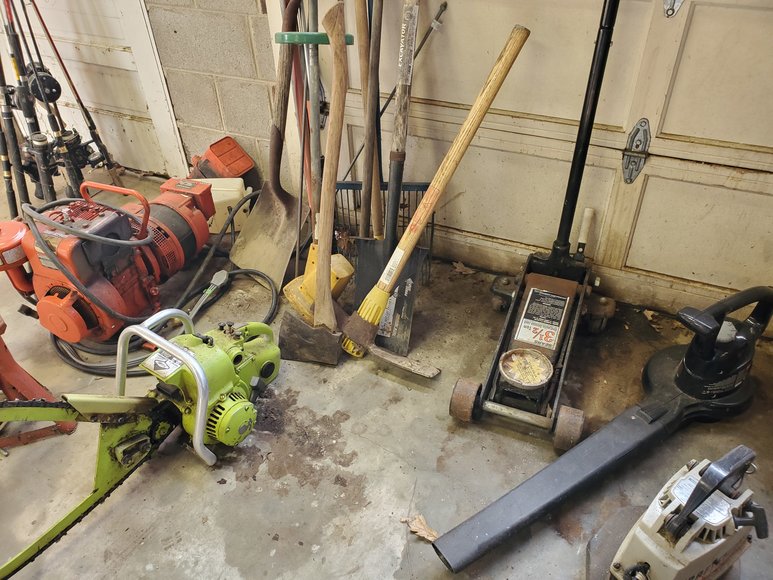 Image for Live On-Site Real Estate & Personal Property Auction Hanover Co. Va. Home on 10+ Acres Jan. 18th @ 10AM