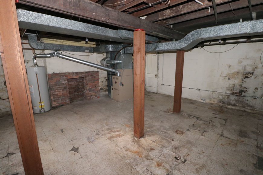 Image for ABSOLUTE AUCTION! 1367 Glenview Road