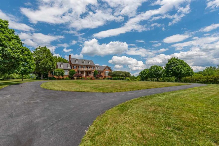 Image for Magnificent 6 BR/5 BA Estate Home on 12.3 +/- Acres in Augusta County, VA