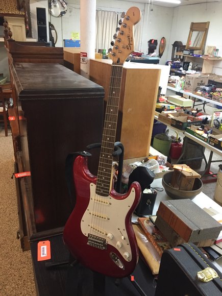 Image for Furniture, Collectibles, Household-Main office front half