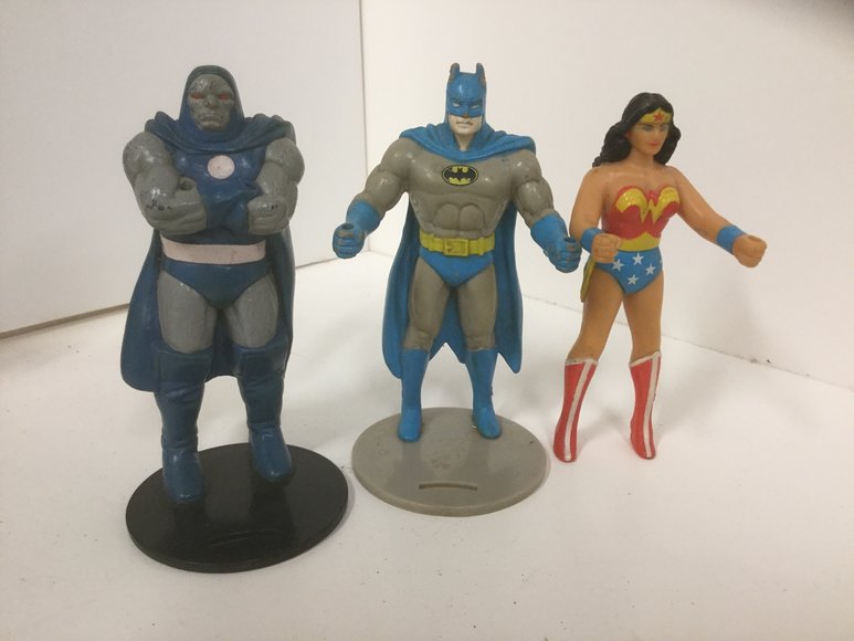 Image for `17 Ford Focus, Furniture, Collectibles, Household