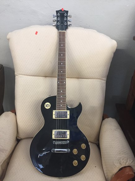 Image for `17 Ford Focus, Furniture, Collectibles, Household