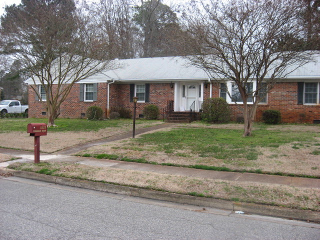 Image for Estate Auction - 3221 Pineridge Drive - Click Here for Details