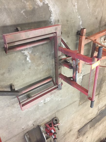 Image for Car lifts, tools-Shawano