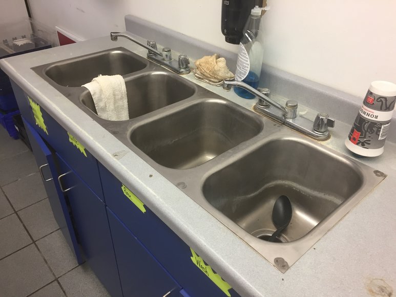 Image for Car lifts, tools-Shawano