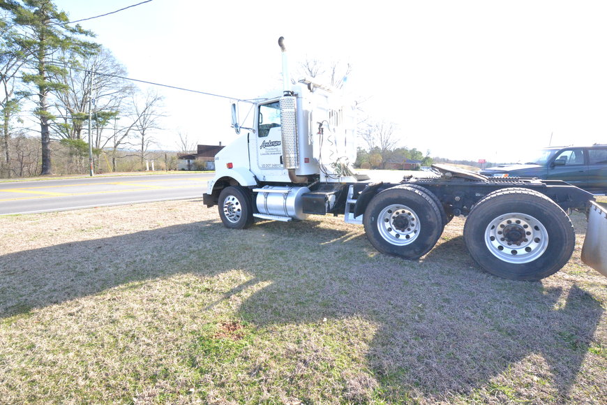 Image for 2006 Kenworth T-800B