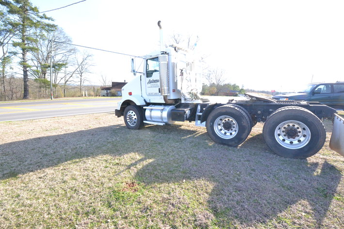 Image for 2006 Kenworth T-800B