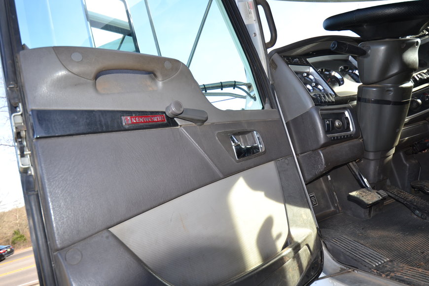 Image for 2006 Kenworth T-800B