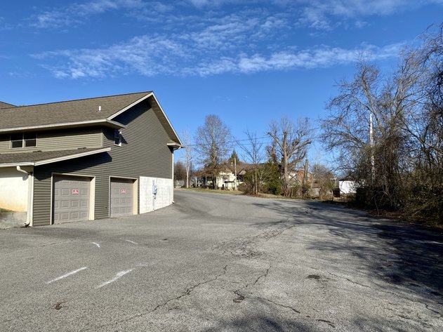 Image for Cadiz Florist Absolute Auction