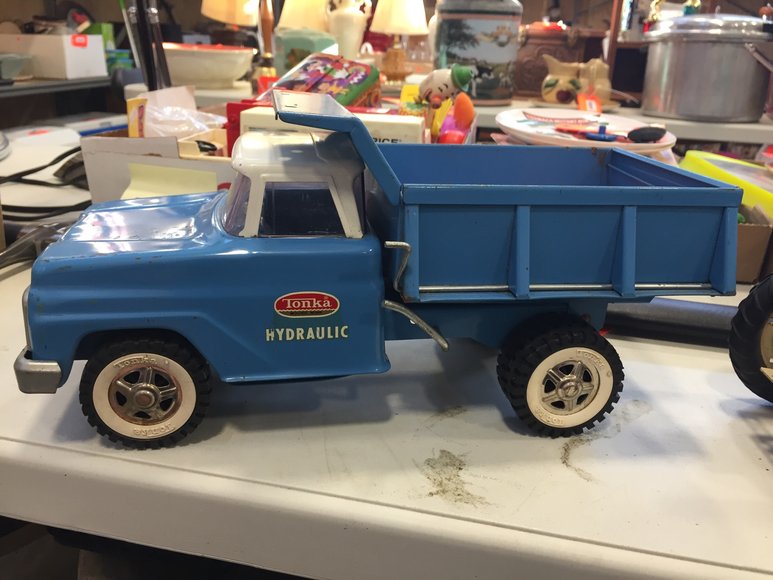 Image for Furniture, Collectibles, Household - 2/25 EAST BUILDING SOUTH