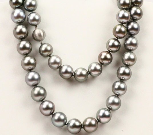 Image for Royal Family Important Jewelry & Antiques