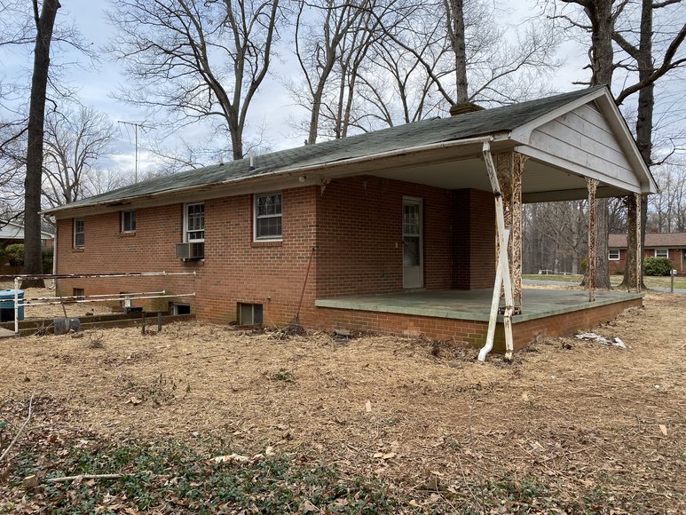 Image for 3 BR/1 BA Brick Ranch Style Home on 1/2 Acre Corner Lot in Madison County, VA--SELLS to the HIGHEST BIDDER!!  ONLINE ONLY BIDDING!!