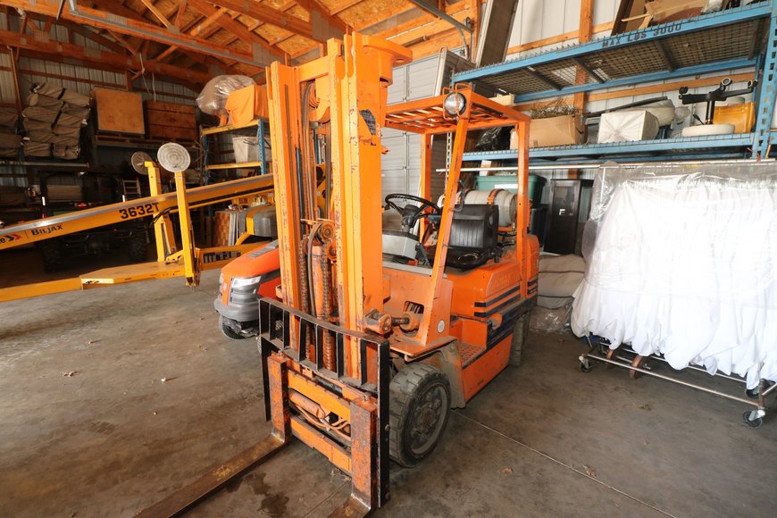 Image for TURN-KEY BUSINESS AUCTION! A thru Z Rental