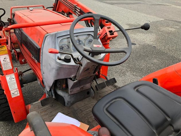 Image for AUCTION - Kubota LA681 Tractor