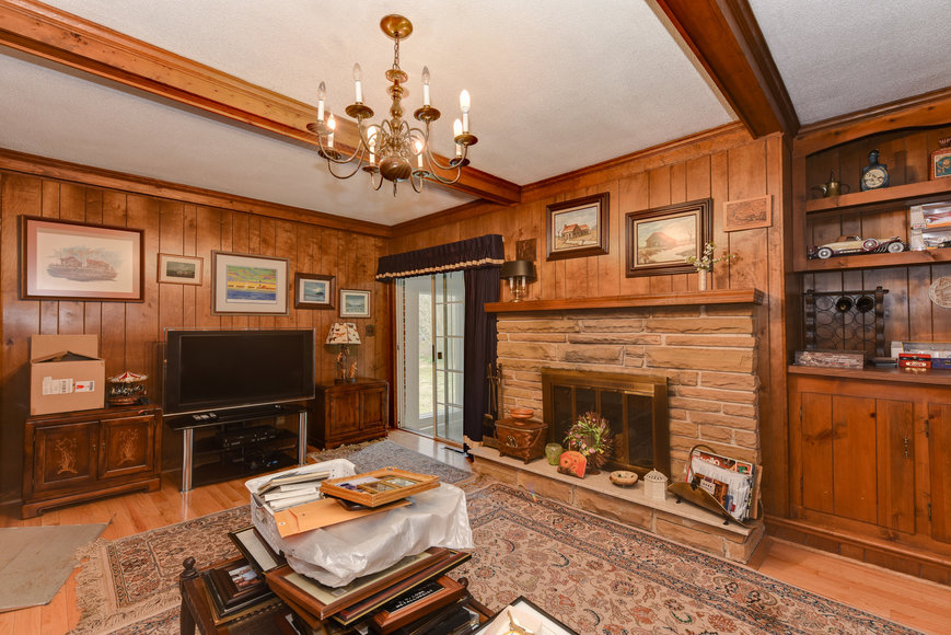 Image for Estate Auction - 3221 Pineridge Drive - Click Here for Details