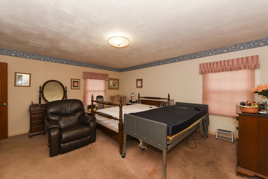 Image for Estate Auction - 3221 Pineridge Drive - Click Here for Details