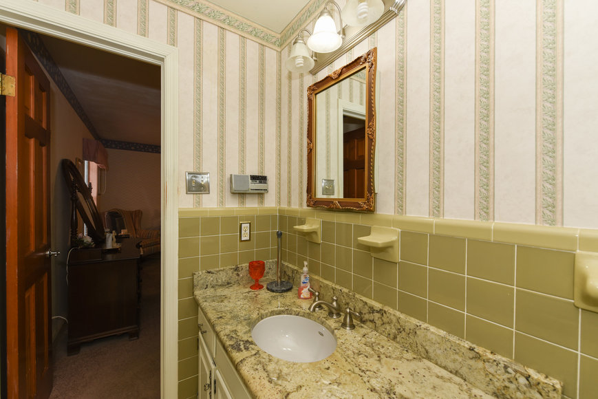 Image for Estate Auction - 3221 Pineridge Drive - Click Here for Details