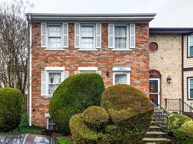 Image for 3 BR / 2.5 BA Three Level Townhouse - Perfect For Investors & Flippers - Only 20 ± Miles South Of D.C. - Williamsburg Square Subdivision - 9510 Unity Ln., Lorton, VA 22079