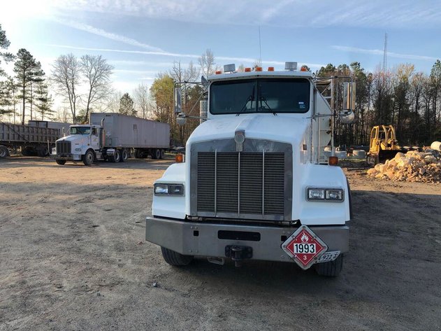 Image for Surplus Consignment Sale: Fuel & Lube Maintenance Truck