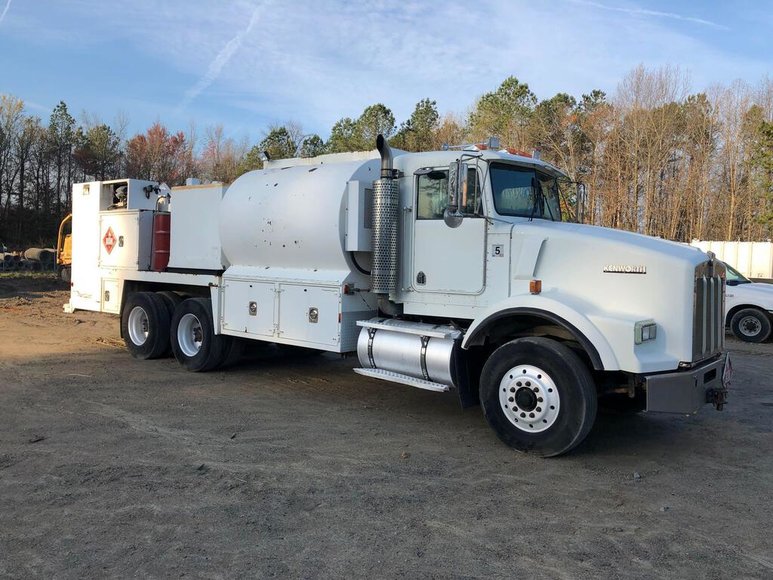 Image for Surplus Consignment Sale: Fuel & Lube Maintenance Truck