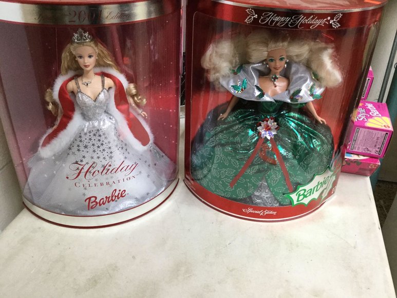 Image for Volvo, Furniture, Collectibles, Household-Main office front half