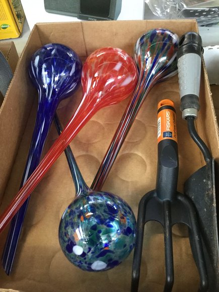 Image for Volvo, Furniture, Collectibles, Household-Main office front half