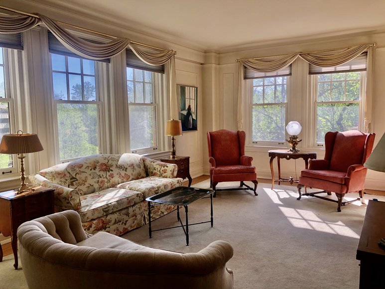 Image for Absolute Downsizing Auction in The Highlands