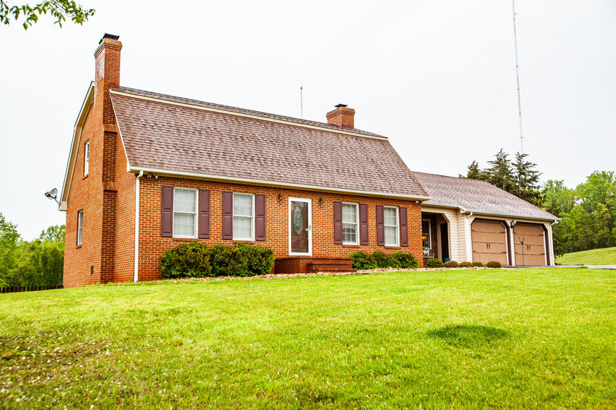 Image for 4 BR/4 BA Custom Home on 2.3 +/- Acres in Ivy Farms Only Minutes From UVA & Downtown Charlottesville--ONLINE ONLY BIDDING!!
