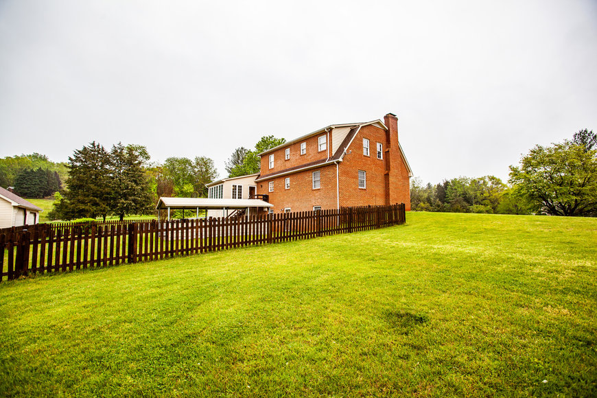 Image for 4 BR/4 BA Custom Home on 2.3 +/- Acres in Ivy Farms Only Minutes From UVA & Downtown Charlottesville--ONLINE ONLY BIDDING!!