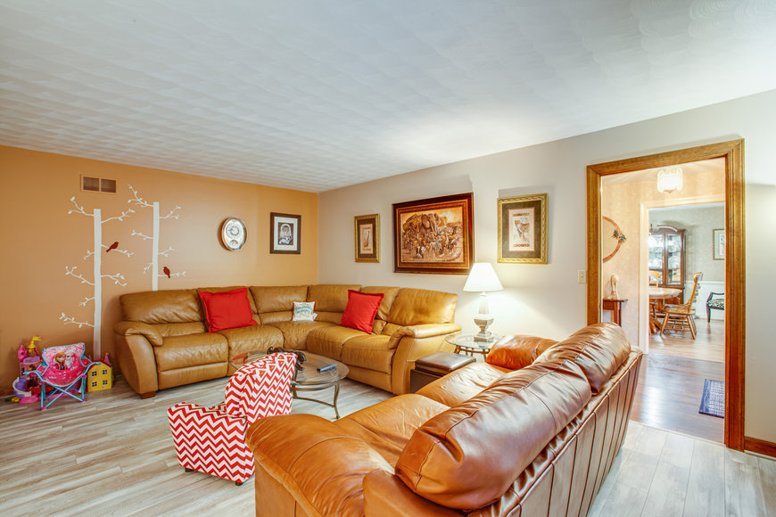 Image for 4 BR/4 BA Custom Home on 2.3 +/- Acres in Ivy Farms Only Minutes From UVA & Downtown Charlottesville--ONLINE ONLY BIDDING!!