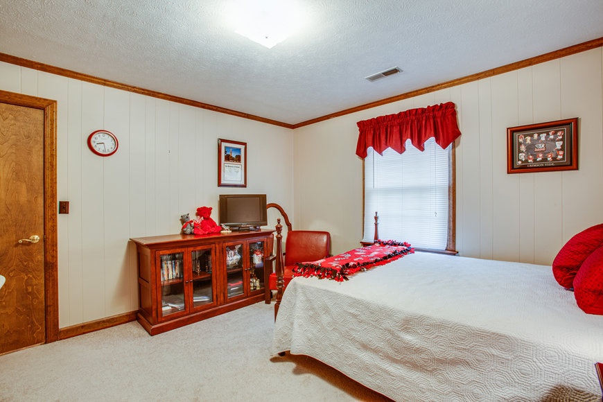 Image for 4 BR/4 BA Custom Home on 2.3 +/- Acres in Ivy Farms Only Minutes From UVA & Downtown Charlottesville--ONLINE ONLY BIDDING!!