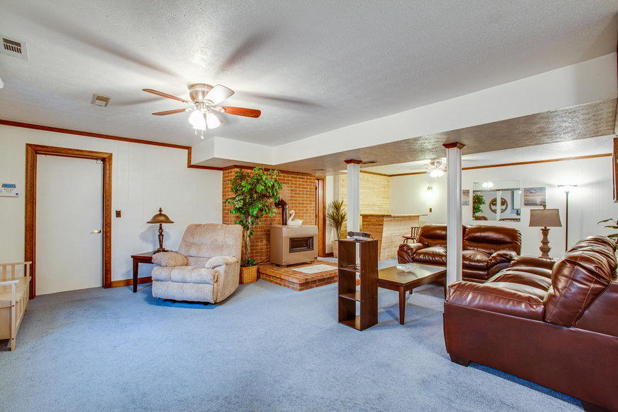 Image for 4 BR/4 BA Custom Home on 2.3 +/- Acres in Ivy Farms Only Minutes From UVA & Downtown Charlottesville--ONLINE ONLY BIDDING!!