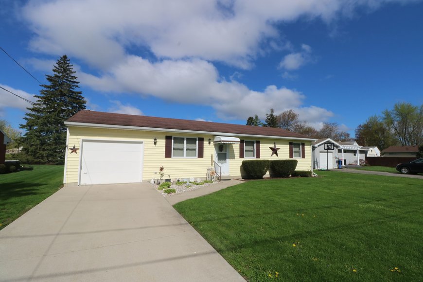 Image for MINIMUM BID AUCTION! $99,000 - 17671 S Pansy Lane