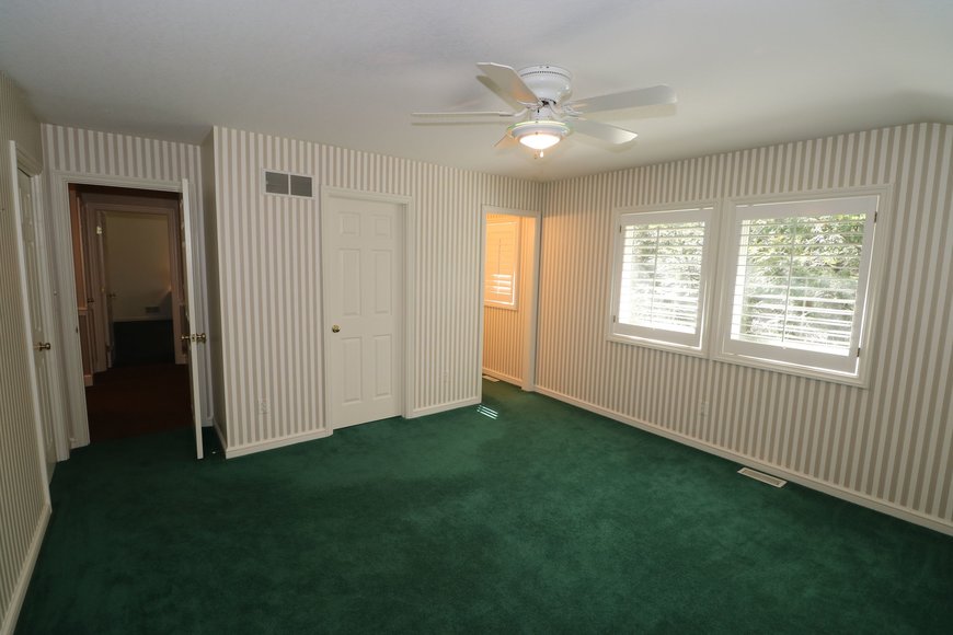 Image for MINIMUM BID AUCTION! $499,000 - 14 Riverhills Lane