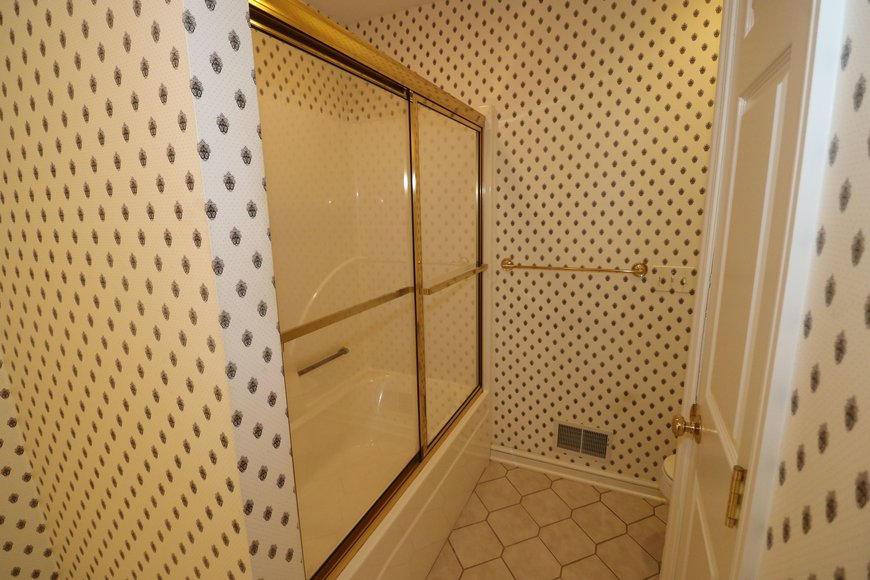 Image for MINIMUM BID AUCTION! $499,000 - 14 Riverhills Lane