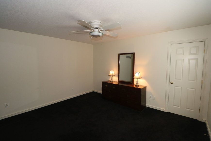 Image for MINIMUM BID AUCTION! $499,000 - 14 Riverhills Lane