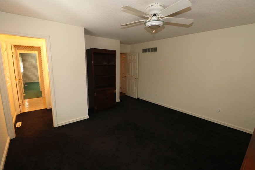 Image for MINIMUM BID AUCTION! $499,000 - 14 Riverhills Lane