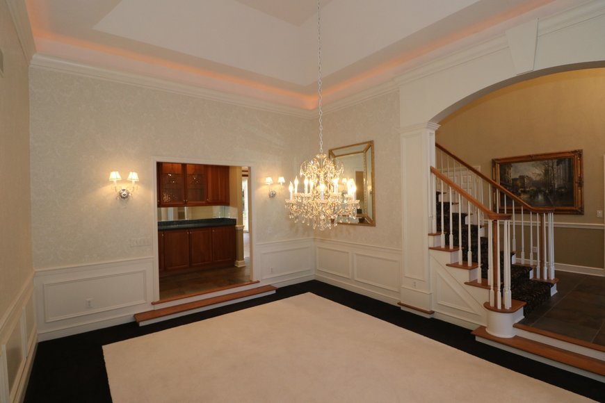 Image for MINIMUM BID AUCTION! $499,000 - 14 Riverhills Lane