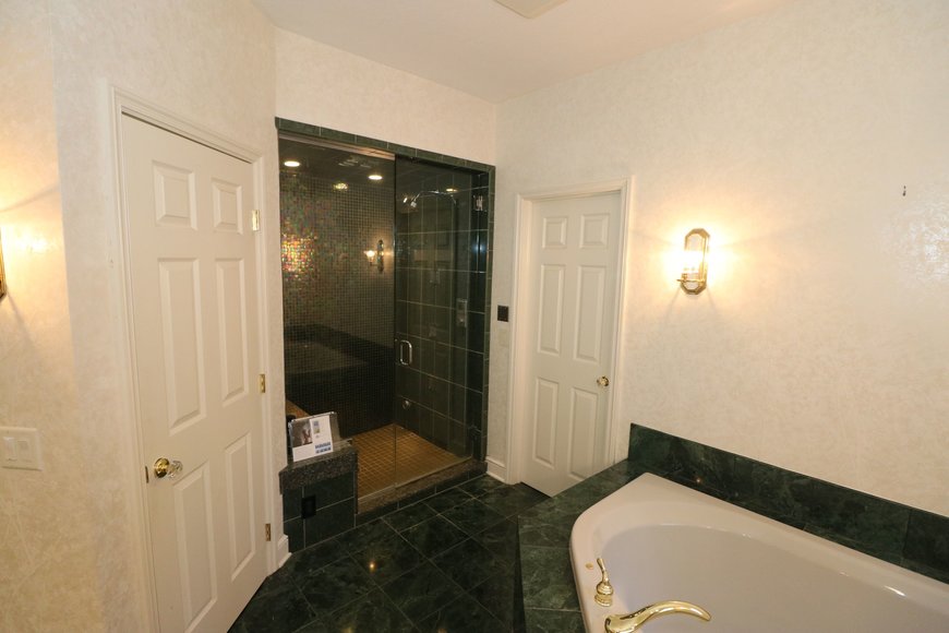 Image for MINIMUM BID AUCTION! $499,000 - 14 Riverhills Lane