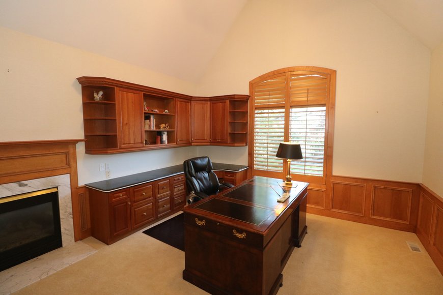 Image for MINIMUM BID AUCTION! $499,000 - 14 Riverhills Lane