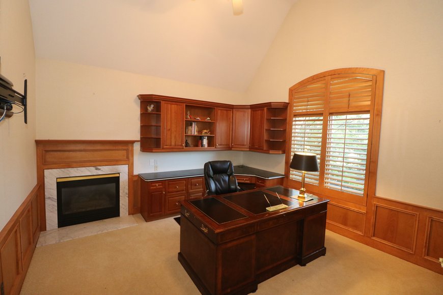 Image for MINIMUM BID AUCTION! $499,000 - 14 Riverhills Lane