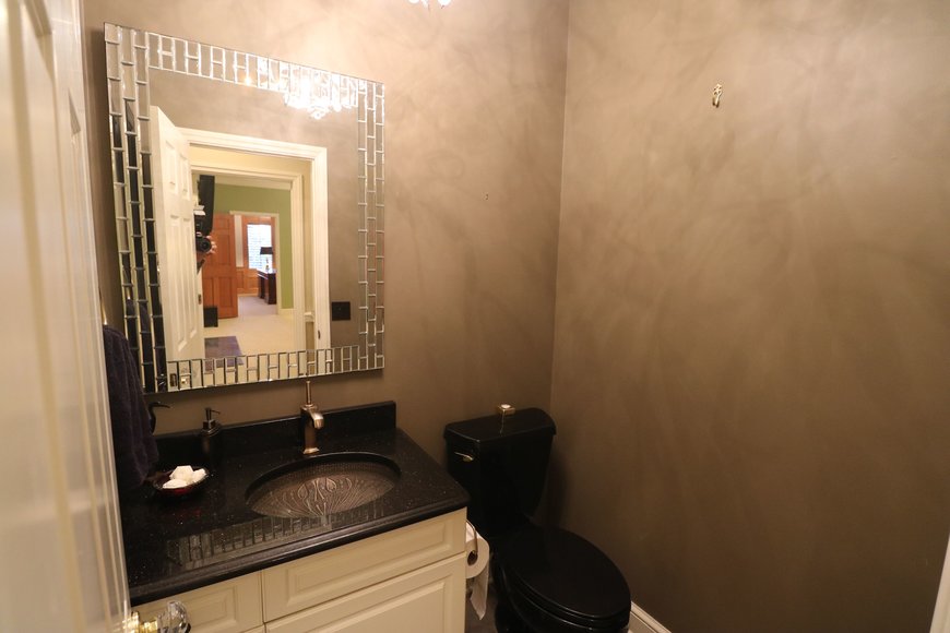 Image for MINIMUM BID AUCTION! $499,000 - 14 Riverhills Lane