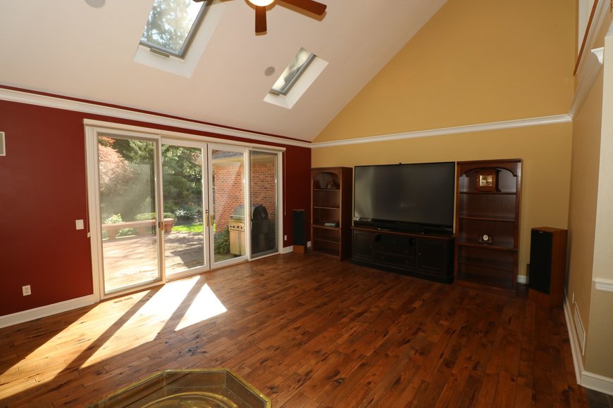 Image for MINIMUM BID AUCTION! $499,000 - 14 Riverhills Lane