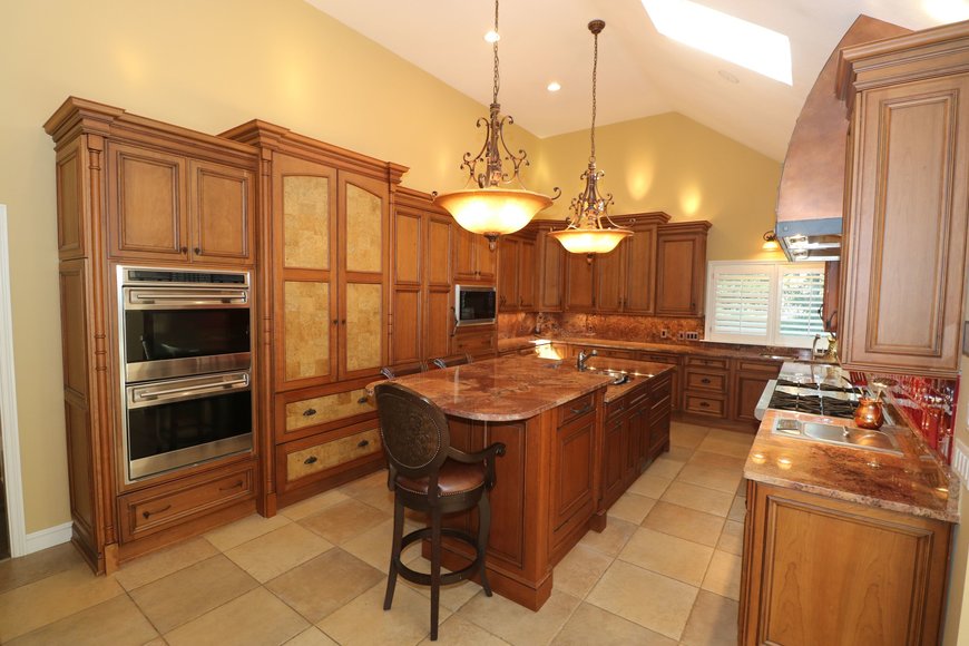 Image for MINIMUM BID AUCTION! $499,000 - 14 Riverhills Lane