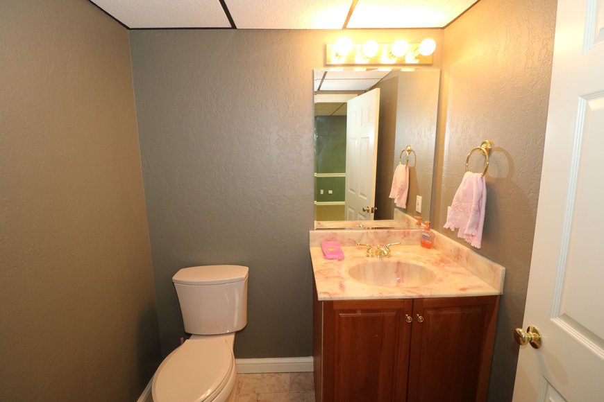 Image for MINIMUM BID AUCTION! $499,000 - 14 Riverhills Lane