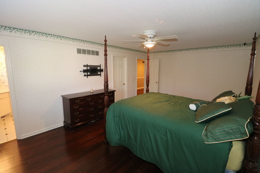 Image for MINIMUM BID AUCTION! $499,000 - 14 Riverhills Lane