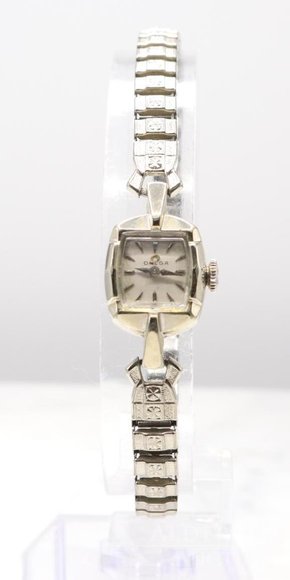 Image for Jewelry | May 27, 2020 at 8:00 PM